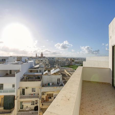 Beautiful Pent With Terrace & Spectacular Views By 360 Estates Apartment Luqa Exterior photo