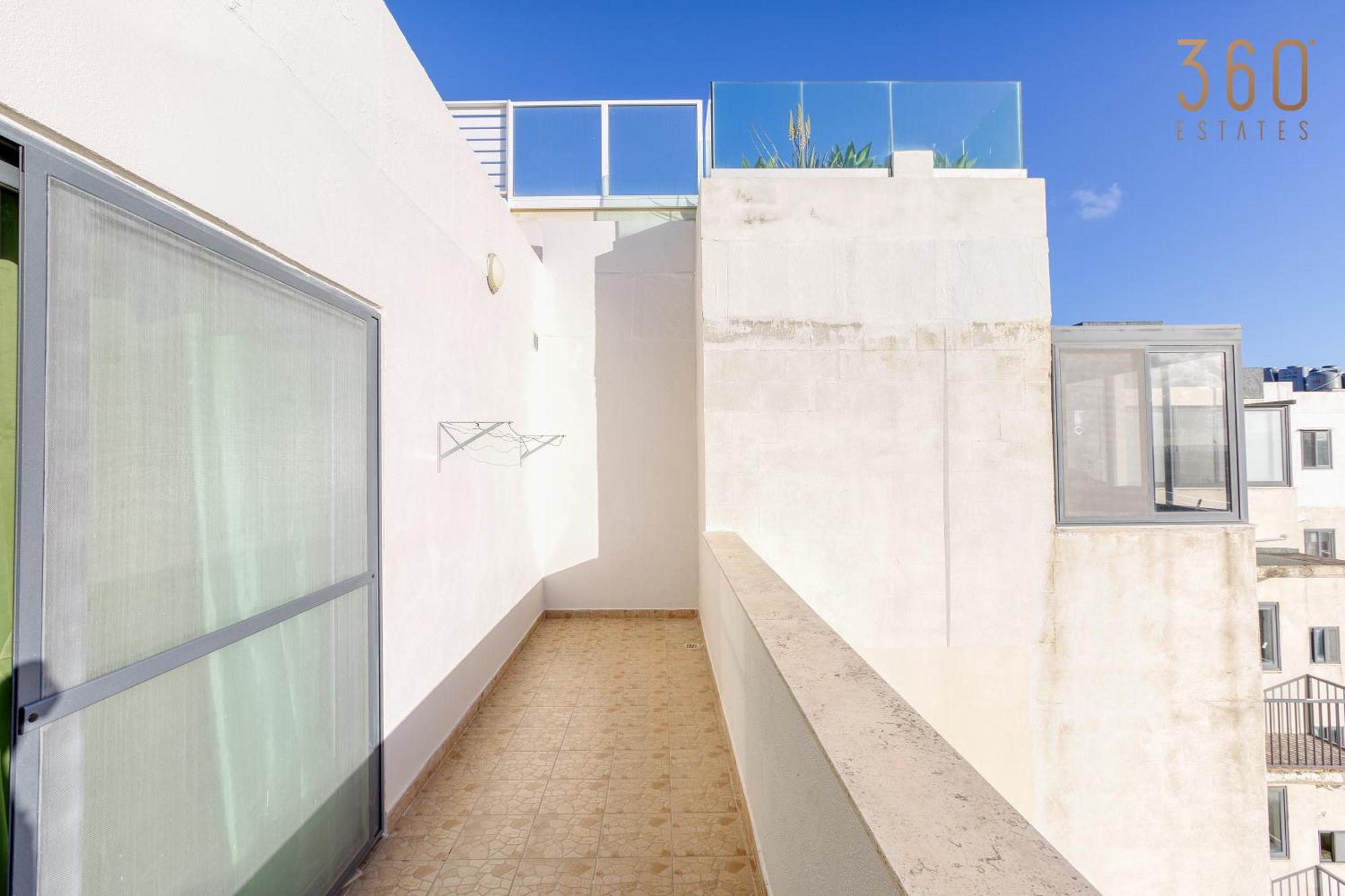 Beautiful Pent With Terrace & Spectacular Views By 360 Estates Apartment Luqa Exterior photo