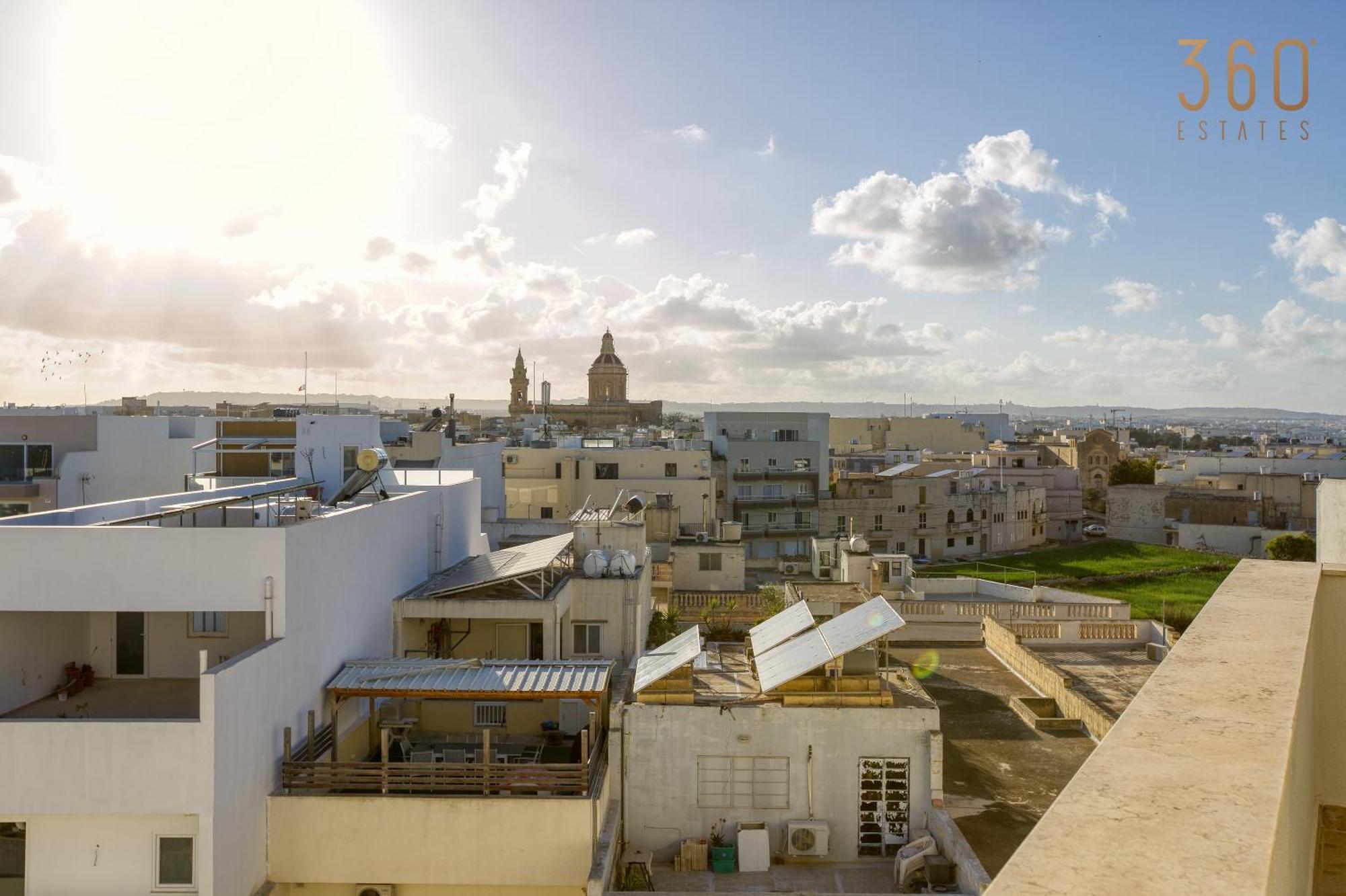 Beautiful Pent With Terrace & Spectacular Views By 360 Estates Apartment Luqa Exterior photo