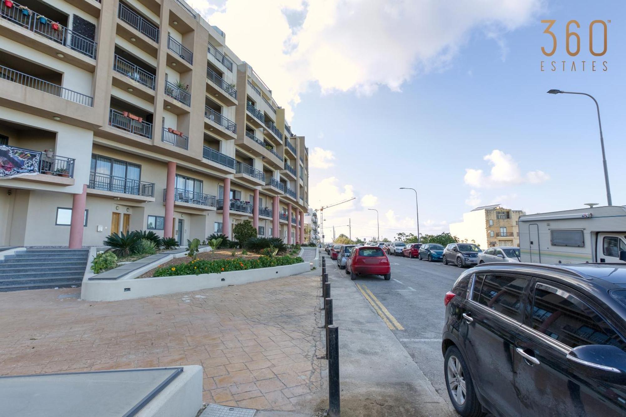 Beautiful Pent With Terrace & Spectacular Views By 360 Estates Apartment Luqa Exterior photo